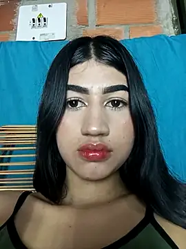 Julix A online show from 02.20.25