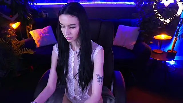 Snow WhiteeeX online show from 03.11.25