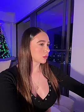 Lanataylor- online show from 12.21.25