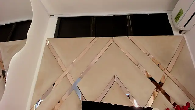 ninaht online show from 03.19.25