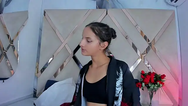 ninaht online show from 10.20.25