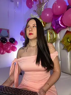 Snapshot of _ISABELLA_HOT_ chatting on 04.26.26 ISABELLA HOT online show from 04.26.26