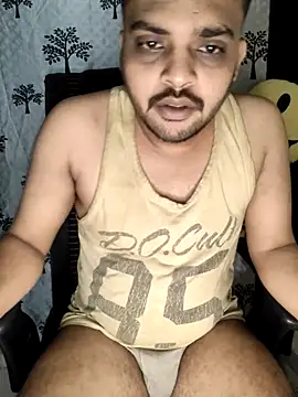 Snapshot of Mr_Handsome_hunk chatting on 11.02.25 Mr Handsome hunk online show from 11.02.25