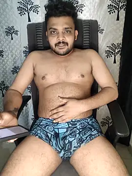 Snapshot of Mr_Handsome_hunk chatting on 11.18.25 Mr Handsome hunk online show from 11.18.25