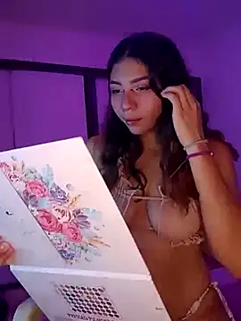 Carlacutte online show from 02.04.25