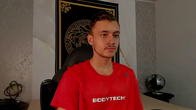 Desmon Clark online show from 03.06.25