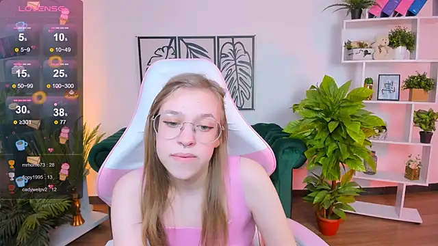 LayriantaVee online show from 02.01.25