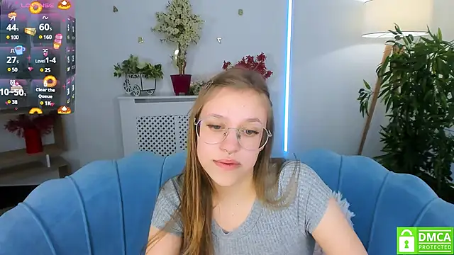 LayriantaVee online show from 02.25.25