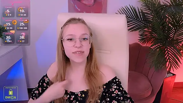 LayriantaVee online show from 03.14.25