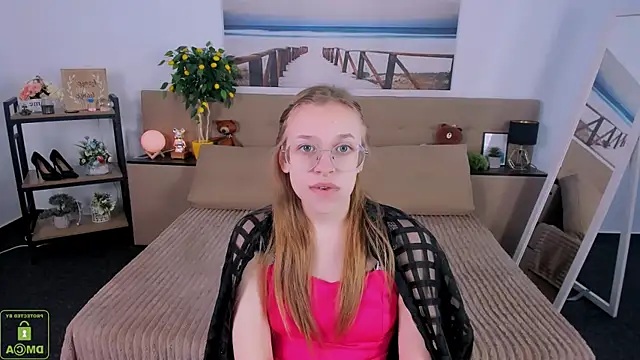 LayriantaVee online show from 03.22.25