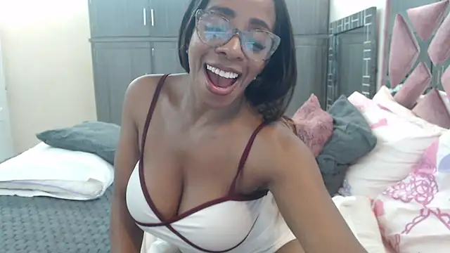 Ginachaudex online show from 07.11.26