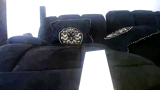 Niquitasparkles online show from 11.19.25