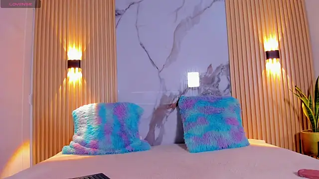 valentina lux online show from 09.17.25