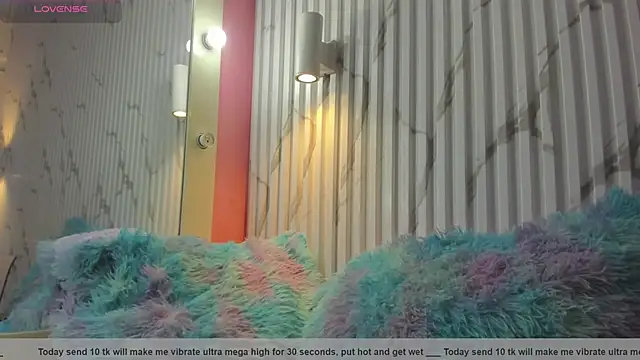 valentina lux online show from 10.21.25