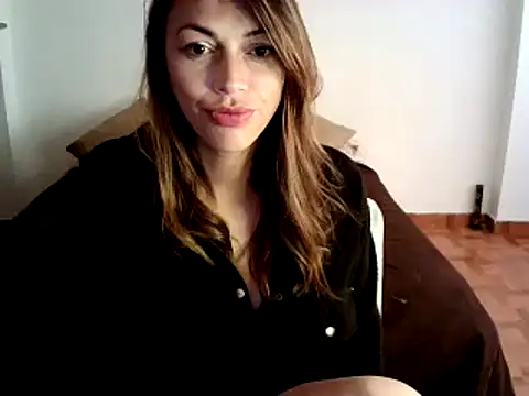 Hanna Charming online show from 12.14.24