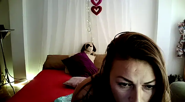 Hanna Charming online show from 03.21.25