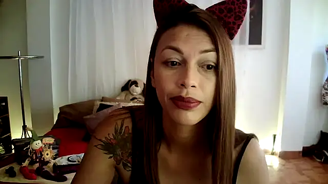 Hanna Charming online show from 09.28.25