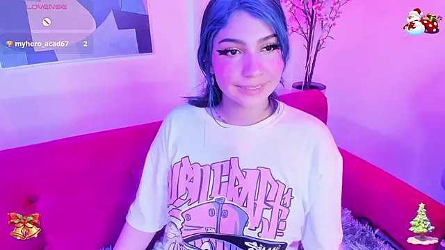 Snapshot of Salem_skyler_ chatting on 12.17.24 Salem skyler online show from 12.17.24