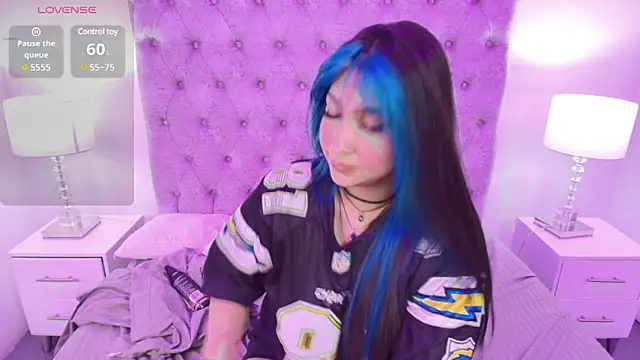 Snapshot of Salem_skyler_ chatting on 01.22.25 Salem skyler online show from 01.22.25