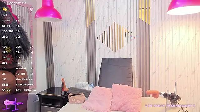 Snapshot of KatherynVidal chatting on 09.11.25 KatherynVidal online show from 09.11.25