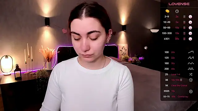 hannacheekss  online show from 04.06.26