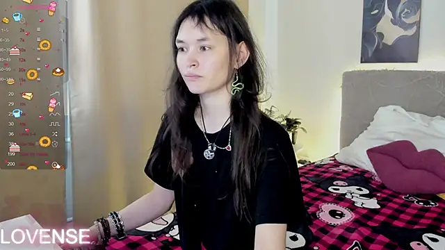 Emily Strikeee online show from 02.23.26