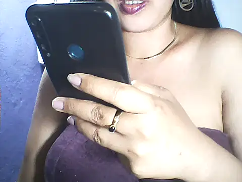 layanah12 online show from 01.17.26