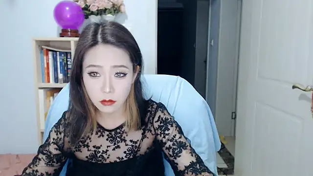 Snapshot of SuSushi728 chatting on 06.02.26 SuSushi728 online show from 06.02.26