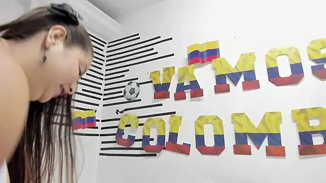 Emawalker  online show from 06.21.26