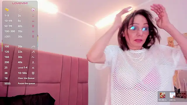 Snapshot of JennieRosse chatting on 02.08.26 JennieRosse online show from 02.08.26