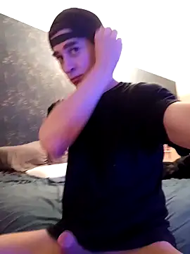 Snapshot of ElyasMatt chatting on 01.21.25 ElyasMatt online show from 01.21.25