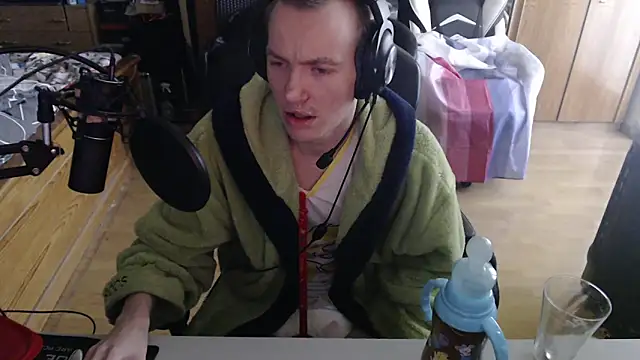 BabyDracoDarkfang online show from 04.08.26