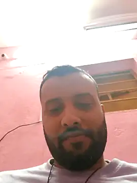 Snapshot of AlamJi07 chatting on 02.24.25 AlamJi07 online show from 02.24.25
