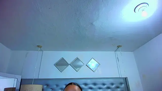 Snapshot of EileenBenzon chatting on 03.31.26 EileenBenzon online show from 03.31.26