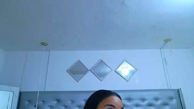 Snapshot of EileenBenzon chatting on 04.27.26 EileenBenzon online show from 04.27.26