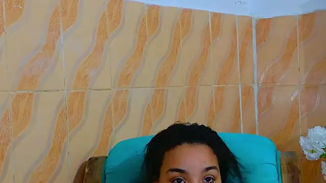 Snapshot of EileenBenzon chatting on 05.14.26 EileenBenzon online show from 05.14.26