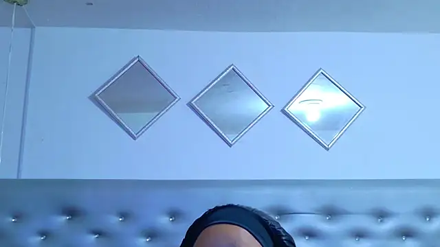 Snapshot of EileenBenzon chatting on 05.20.26 EileenBenzon online show from 05.20.26