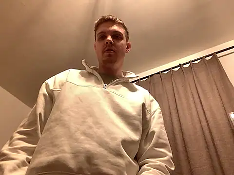 Snapshot of neilho1 chatting on 03.07.25 neilho1 online show from 03.07.25