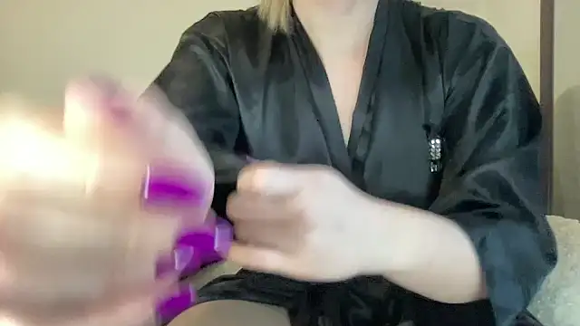 Snapshot of YourGreekAnna chatting on 03.03.25 YourGreekAnna online show from 03.03.25