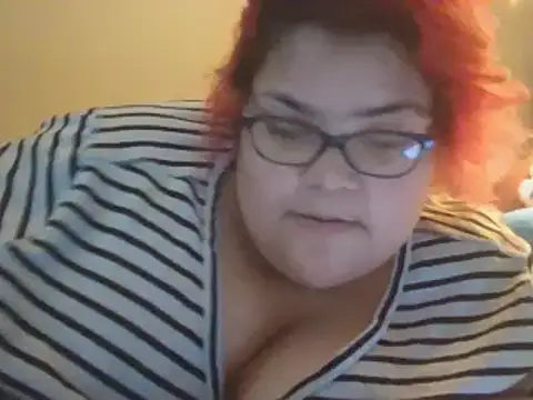 prettykitten32 online show from 12.22.24