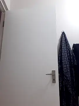 Snapshot of MIGHTY_MAGNUM chatting on 12.18.24 MIGHTY MAGNUM online show from 12.18.24