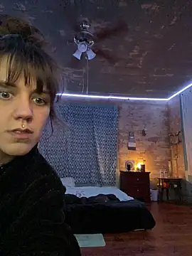 AvariaaVexx online show from 11.29.25