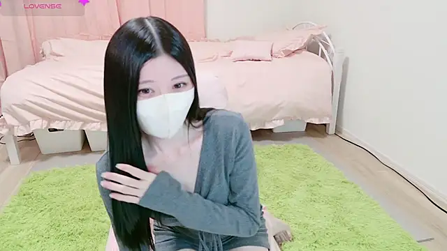 Snapshot of MARIAo0 chatting on 12.12.24 MARIAo0 online show from 12.12.24