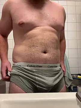 Snapshot of Johny69xo chatting on 10.15.25 Johny69xo online show from 10.15.25