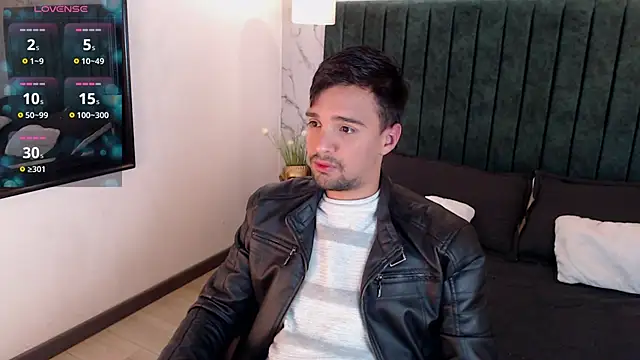 Snapshot of Edward_max chatting on 01.18.25 Edward max online show from 01.18.25