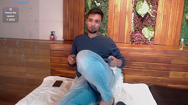 Snapshot of Edward_max chatting on 02.03.25 Edward max online show from 02.03.25