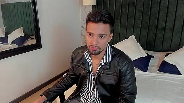 Snapshot of Edward_max chatting on 02.07.25 Edward max online show from 02.07.25