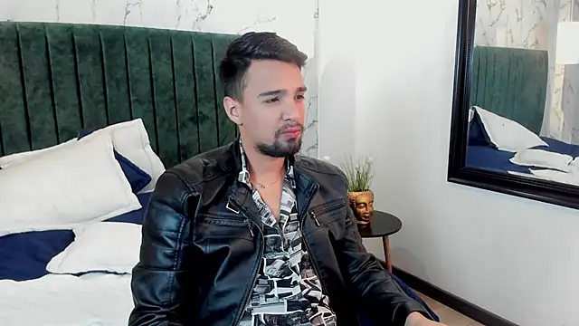 Snapshot of Edward_max chatting on 02.11.25 Edward max online show from 02.11.25