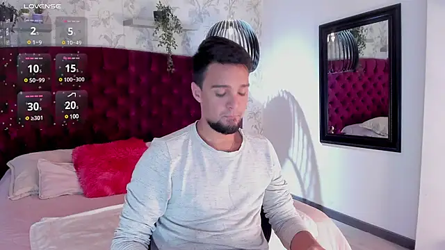 Snapshot of Edward_max chatting on 02.18.25 Edward max online show from 02.18.25