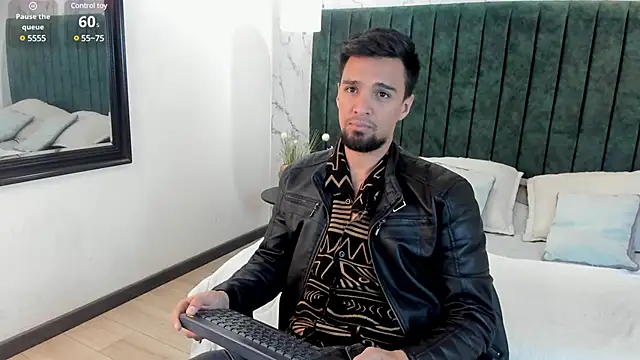 Snapshot of Edward_max chatting on 02.21.25 Edward max online show from 02.21.25